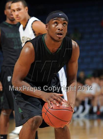 Thumbnail 1 in Lincoln vs. La Costa Canyon (CIF D2 SoCal Regional Final) photogallery.
