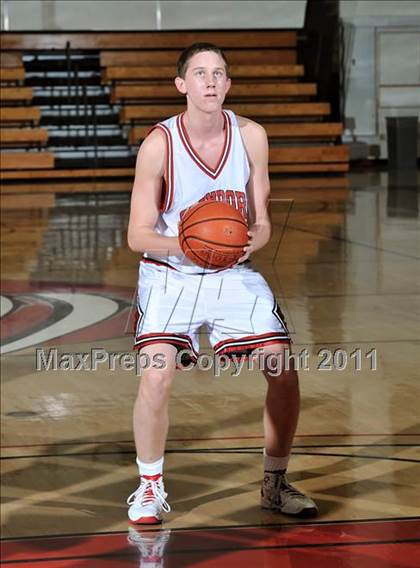 Thumbnail 1 in Baldwin Park vs. Glendora (APU Shootout) photogallery.