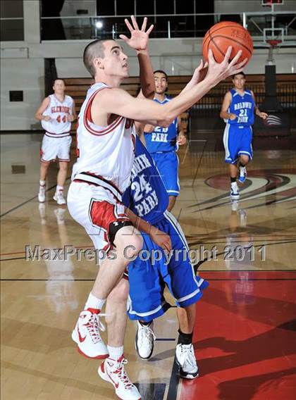 Thumbnail 1 in Baldwin Park vs. Glendora (APU Shootout) photogallery.