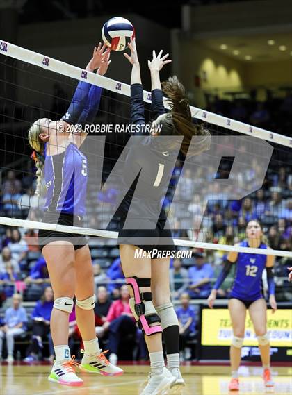 Thumbnail 3 in Windthorst vs. Crawford (UIL 2A Volleyball Semifinal) photogallery.