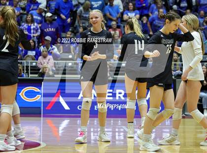 Thumbnail 1 in Windthorst vs. Crawford (UIL 2A Volleyball Semifinal) photogallery.