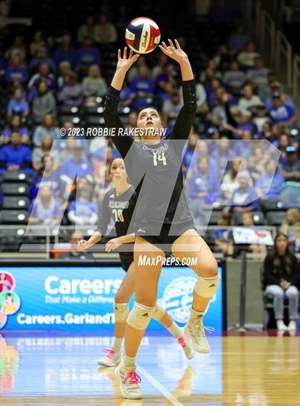 Thumbnail 1 in Windthorst vs. Crawford (UIL 2A Volleyball Semifinal) photogallery.