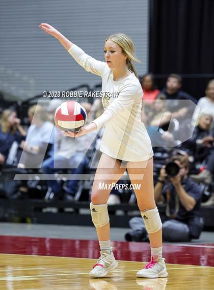 Thumbnail 1 in Windthorst vs. Crawford (UIL 2A Volleyball Semifinal) photogallery.