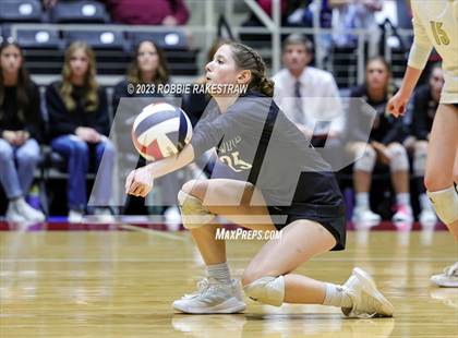 Thumbnail 1 in Windthorst vs. Crawford (UIL 2A Volleyball Semifinal) photogallery.