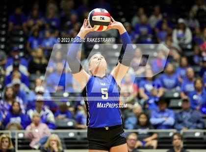 Thumbnail 3 in Windthorst vs. Crawford (UIL 2A Volleyball Semifinal) photogallery.