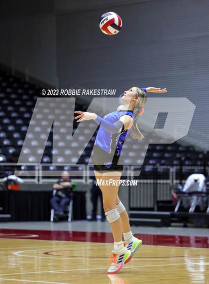 Thumbnail 3 in Windthorst vs. Crawford (UIL 2A Volleyball Semifinal) photogallery.