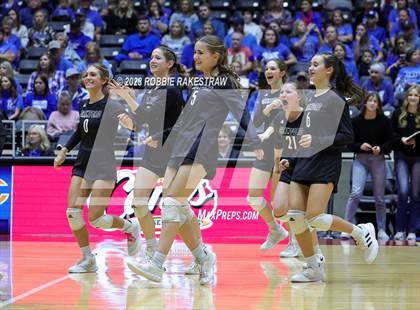 Thumbnail 1 in Windthorst vs. Crawford (UIL 2A Volleyball Semifinal) photogallery.