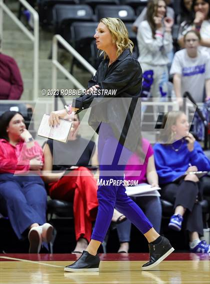 Thumbnail 1 in Windthorst vs. Crawford (UIL 2A Volleyball Semifinal) photogallery.