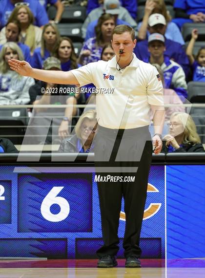 Thumbnail 2 in Windthorst vs. Crawford (UIL 2A Volleyball Semifinal) photogallery.