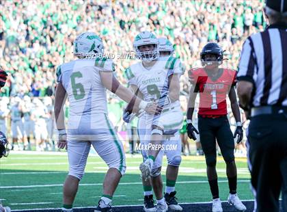Thumbnail 1 in Smithville vs. Hannibal - MSHSAA Class 4 Show-Me Bowl photogallery.