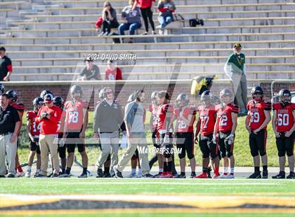 Thumbnail 2 in Smithville vs. Hannibal - MSHSAA Class 4 Show-Me Bowl photogallery.