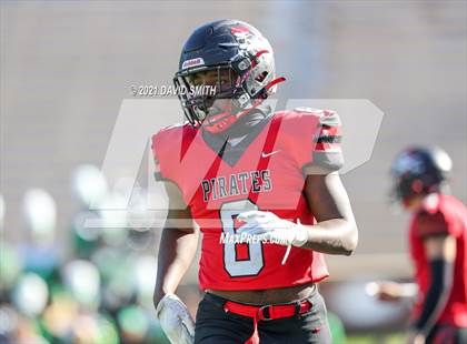 Thumbnail 3 in Smithville vs. Hannibal - MSHSAA Class 4 Show-Me Bowl photogallery.
