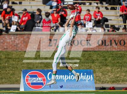 Thumbnail 3 in Smithville vs. Hannibal - MSHSAA Class 4 Show-Me Bowl photogallery.