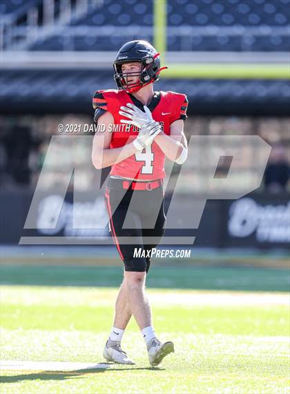 Thumbnail 2 in Smithville vs. Hannibal - MSHSAA Class 4 Show-Me Bowl photogallery.