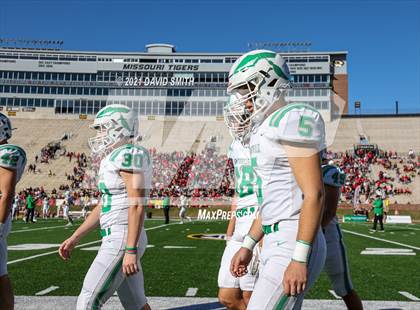 Thumbnail 3 in Smithville vs. Hannibal - MSHSAA Class 4 Show-Me Bowl photogallery.