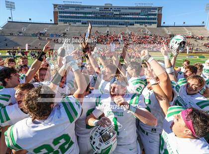 Thumbnail 1 in Smithville vs. Hannibal - MSHSAA Class 4 Show-Me Bowl photogallery.