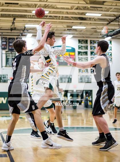 Thumbnail 2 in Dominion @ Loudoun Valley photogallery.