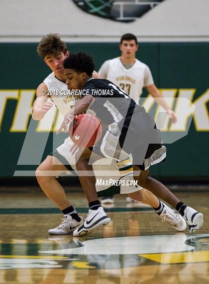 Thumbnail 1 in Dominion @ Loudoun Valley photogallery.