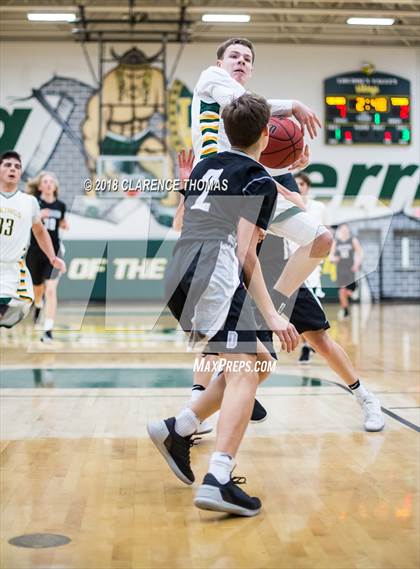 Thumbnail 1 in Dominion @ Loudoun Valley photogallery.
