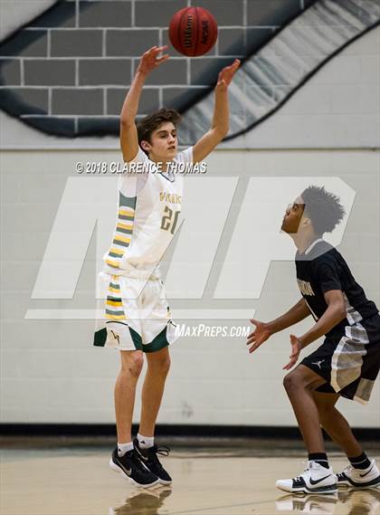 Thumbnail 3 in Dominion @ Loudoun Valley photogallery.