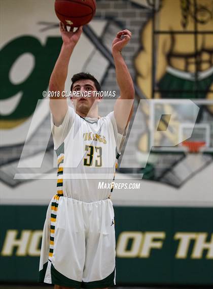 Thumbnail 3 in Dominion @ Loudoun Valley photogallery.