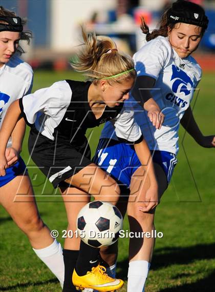 Thumbnail 3 in Mesquite vs. Highland photogallery.