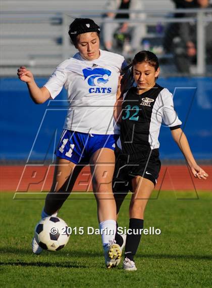 Thumbnail 3 in Mesquite vs. Highland photogallery.