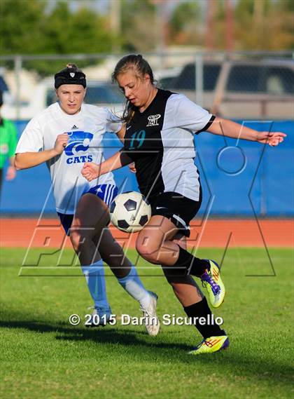 Thumbnail 3 in Mesquite vs. Highland photogallery.