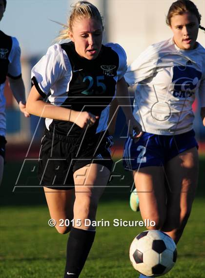 Thumbnail 2 in Mesquite vs. Highland photogallery.