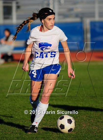 Thumbnail 3 in Mesquite vs. Highland photogallery.