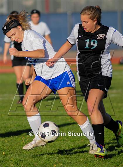 Thumbnail 2 in Mesquite vs. Highland photogallery.