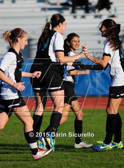 Thumbnail 3 in Mesquite vs. Highland photogallery.