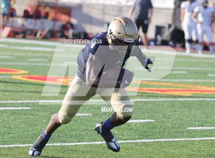 Thumbnail 1 in Mater Dei Catholic vs. Red Mountain (Honor Bowl) photogallery.