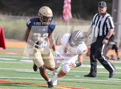 Thumbnail 1 in Mater Dei Catholic vs. Red Mountain (Honor Bowl) photogallery.