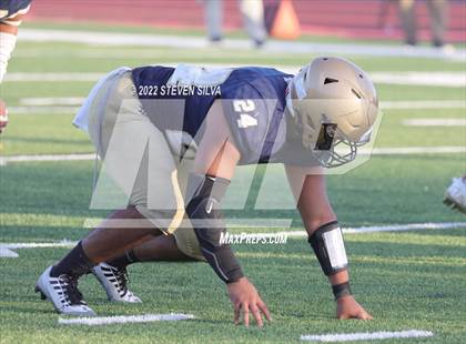 Thumbnail 1 in Mater Dei Catholic vs. Red Mountain (Honor Bowl) photogallery.