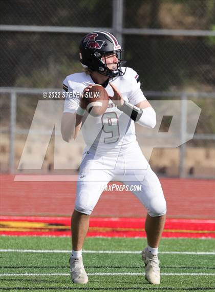 Thumbnail 1 in Mater Dei Catholic vs. Red Mountain (Honor Bowl) photogallery.