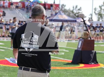 Thumbnail 2 in Mater Dei Catholic vs. Red Mountain (Honor Bowl) photogallery.