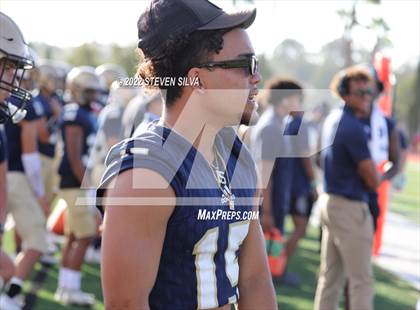 Thumbnail 3 in Mater Dei Catholic vs. Red Mountain (Honor Bowl) photogallery.