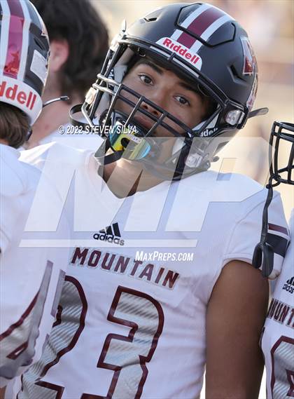 Thumbnail 3 in Mater Dei Catholic vs. Red Mountain (Honor Bowl) photogallery.