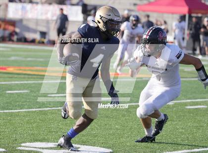 Thumbnail 3 in Mater Dei Catholic vs. Red Mountain (Honor Bowl) photogallery.