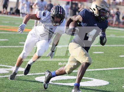 Thumbnail 1 in Mater Dei Catholic vs. Red Mountain (Honor Bowl) photogallery.