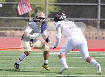 Thumbnail 1 in Mater Dei Catholic vs. Red Mountain (Honor Bowl) photogallery.