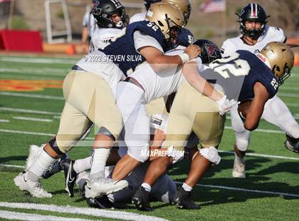 Thumbnail 2 in Mater Dei Catholic vs. Red Mountain (Honor Bowl) photogallery.