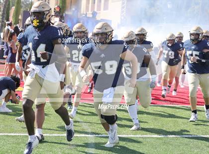 Thumbnail 2 in Mater Dei Catholic vs. Red Mountain (Honor Bowl) photogallery.