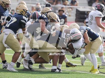 Thumbnail 3 in Mater Dei Catholic vs. Red Mountain (Honor Bowl) photogallery.
