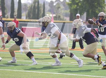 Thumbnail 3 in Mater Dei Catholic vs. Red Mountain (Honor Bowl) photogallery.