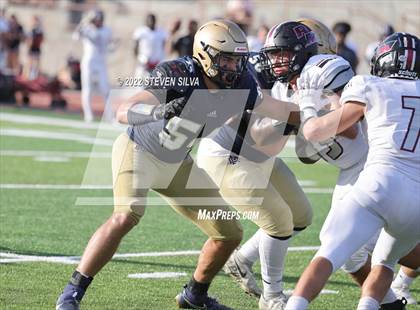 Thumbnail 3 in Mater Dei Catholic vs. Red Mountain (Honor Bowl) photogallery.