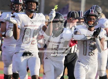 Thumbnail 2 in Mater Dei Catholic vs. Red Mountain (Honor Bowl) photogallery.
