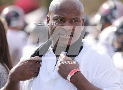 Thumbnail 1 in Mater Dei Catholic vs. Red Mountain (Honor Bowl) photogallery.