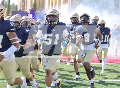 Thumbnail 1 in Mater Dei Catholic vs. Red Mountain (Honor Bowl) photogallery.